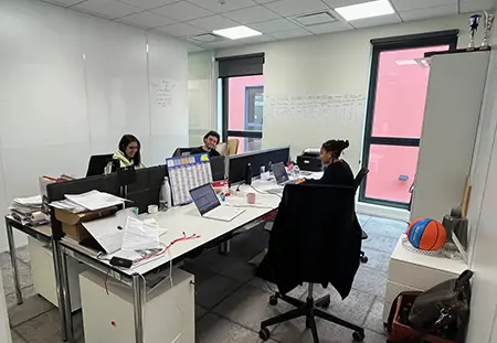 Espace open space aménagé