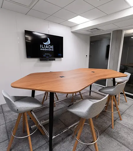 Salle Murrayfield - petite salle de réunion pour 6 personnes